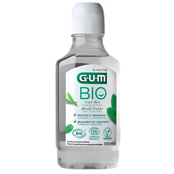 Bain de bouche GUM BIO menthe fraîche (300 ml) Bouteille de bain de bouche GUM BIO menthe fraîche à l’aloe vera, 300 ml, certifiée bio et vegan, protège dents et gencives