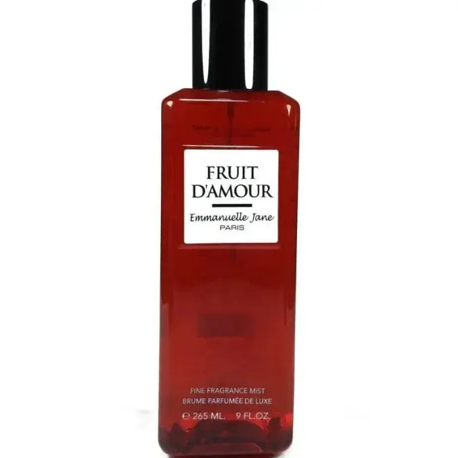 Fruits d’Amour (265 ml) – Brume parfumée fraîcheur fruitée Brume parfumée Fruits d’Amour (265 ml) rouge vif sur fond lumineux, élégance gourmande signée Emmanuelle Jane Paris.