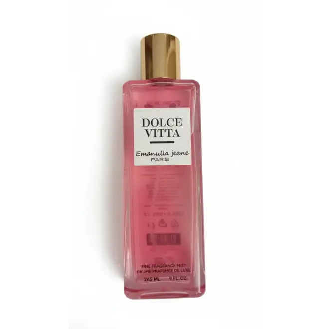Dolce Vitta 265 ml (Brume Parfumée de Luxe – Fraîcheur & Éclat) Flacon rose 265 ml Dolce Vitta Emanulla Jeane Paris, capuchon doré, posé sur surface marbrée, brume parfumée de luxe.