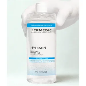 Bouteille transparente Dermedic Hydrain Hialuro Eau Micellaire 500 ml, bouchon blanc, liquide clair hydratant