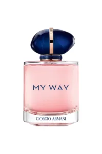 Flacon de parfum My Way Giorgio Armani 100ml avec son bouchon bleu en forme de pierre et son jus rose sur fond blanc.