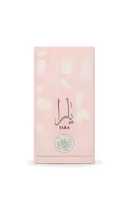 Boîte rose à motifs floraux avec texte arabe et “YARA”, sceau circulaire “Eau de Perfume Natural Spray 100 ML S.A.F.I.”