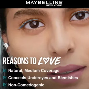 Gros plan sur un visage maquillé avec les raisons d'aimer le correcteur Maybelline : Couvrance moyenne, camoufle les cernes/imperfections, non comédogène.