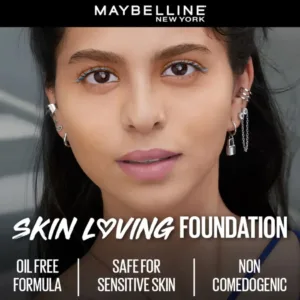 Fond de teint "Skin Loving" Maybelline Fit Me : Formule sans huile, sans danger pour peaux sensibles, non comédogène. Gros plan du modèle.