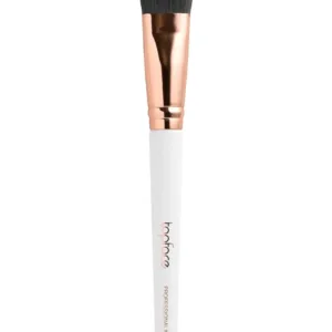 Pinceau plat Topface F07 pour fond de teint liquide et crème, manche blanc ergonomique et poils synthétiques bicolores.