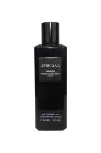 Flacon noir de la brume parfumée de luxe Africana par Emmanuelle Jane Paris pour homme sur fond blanc.